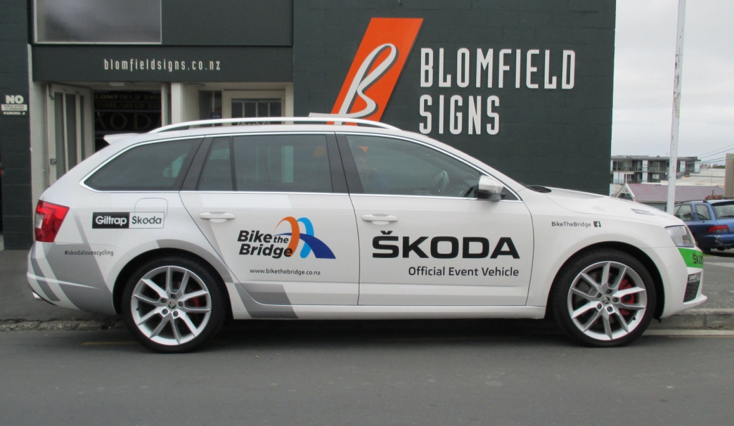 1 Skoda Octavia RS Wagon Car Signage Auckland