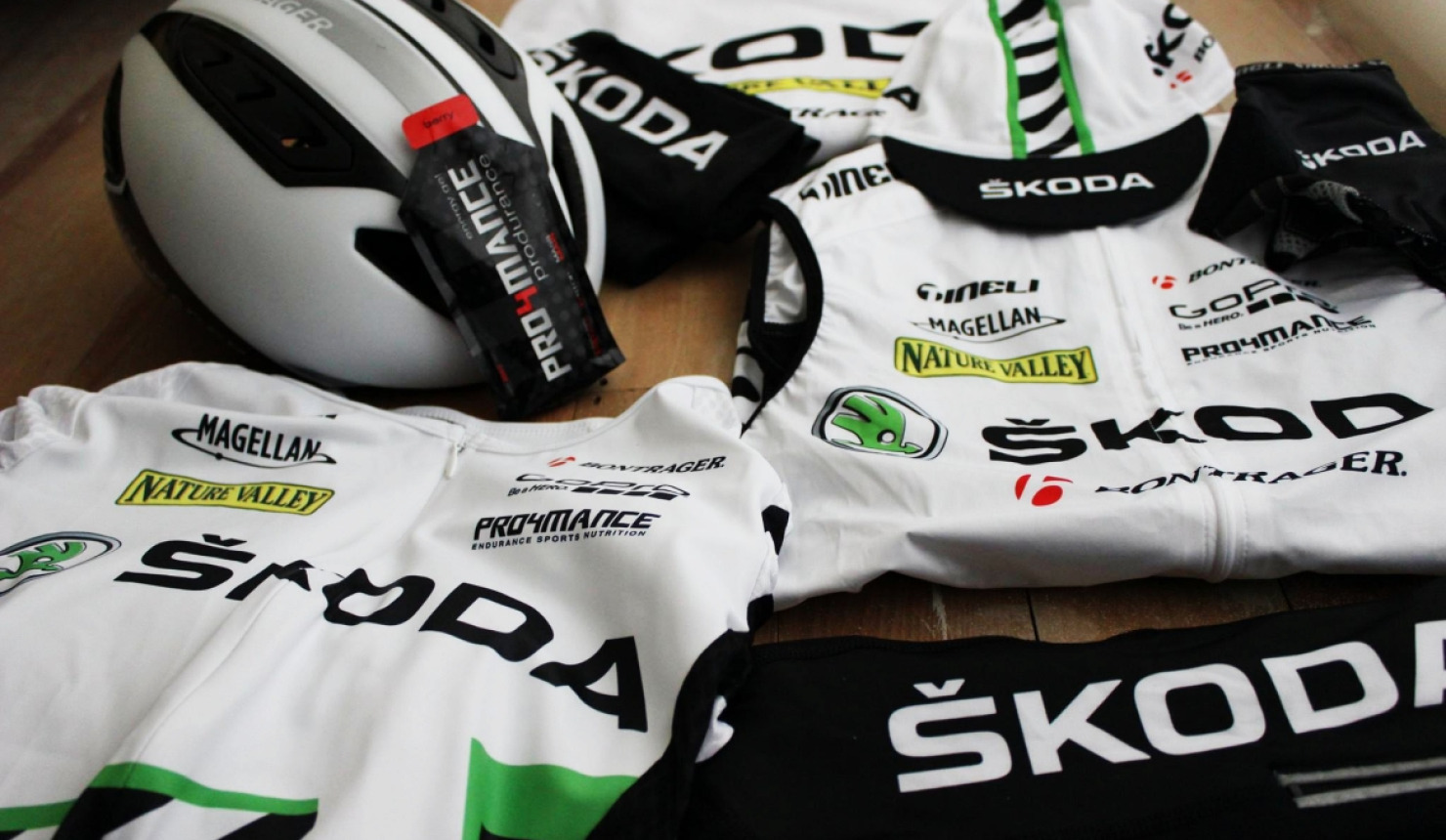 large Skoda Racing Cycling Team Kit Design