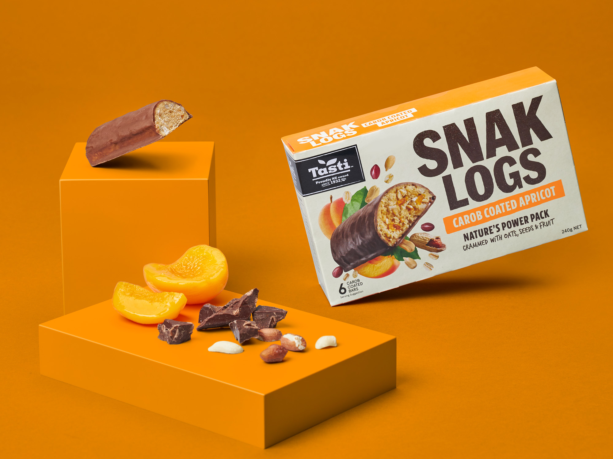 onfire design tasti snak logs packaging design 19