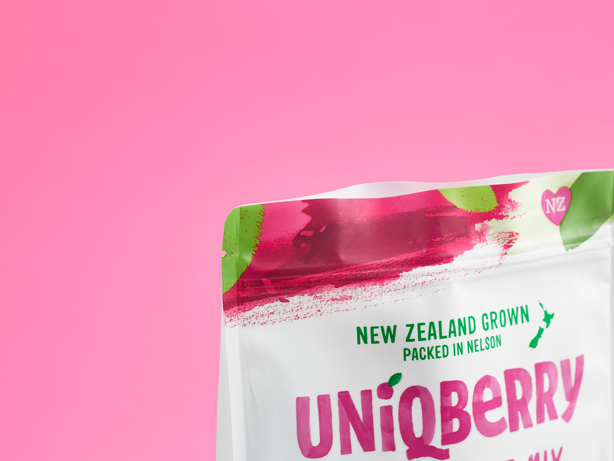 onfire design uniqberry frozen berry packaging design 8