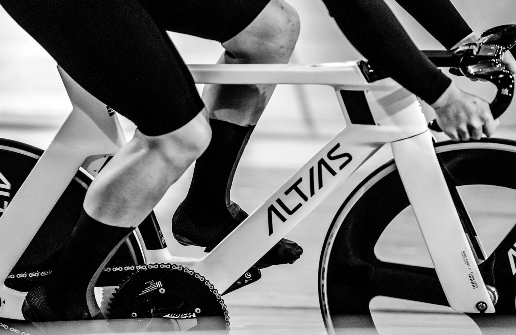 Branding Design Altias Bikes 012